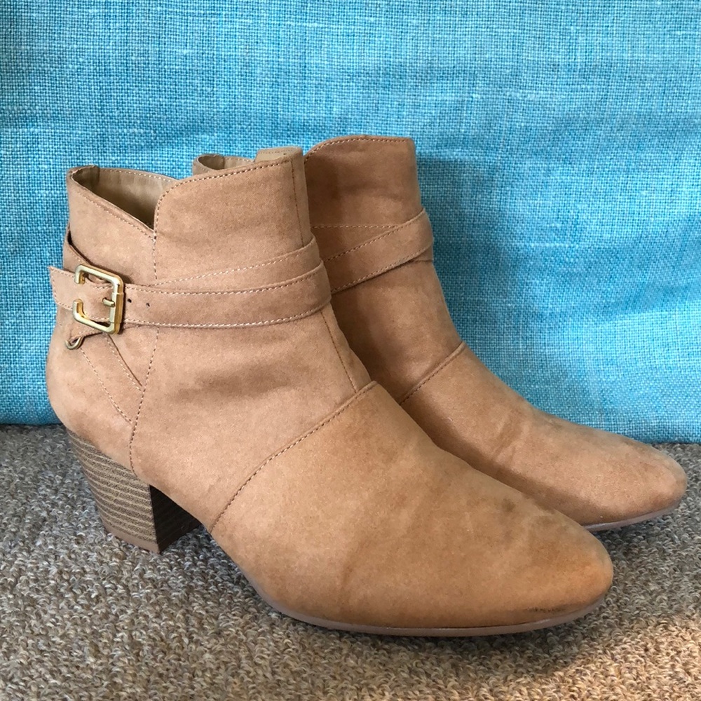 Qupid Tan Heeled Boots